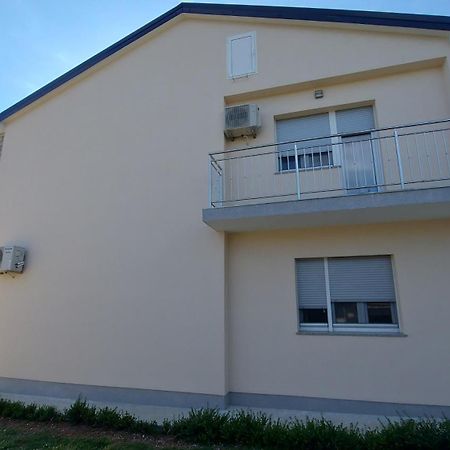 Family Apartment Cathy Galizana Exterior photo